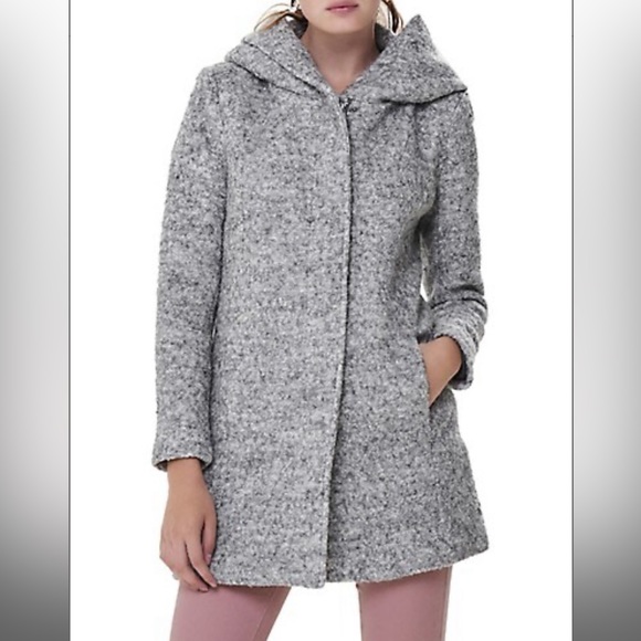 Black Wool Blend Coat - Picture 2 of 13